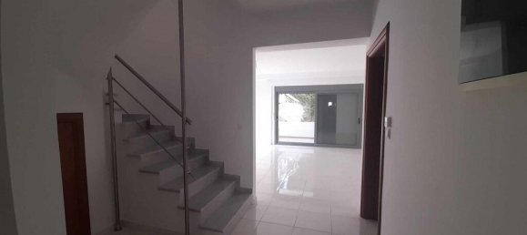  T4 em Thessaloniki, Greece N.º 2755 28