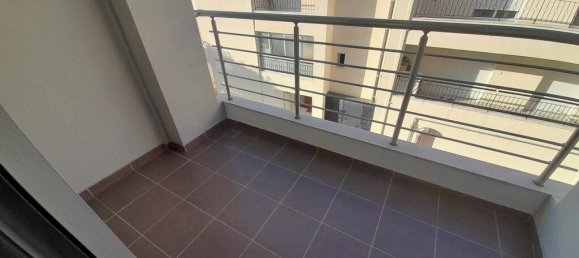  T4 em Thessaloniki, Greece N.º 2755 14