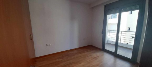  T4 em Thessaloniki, Greece N.º 2755 19