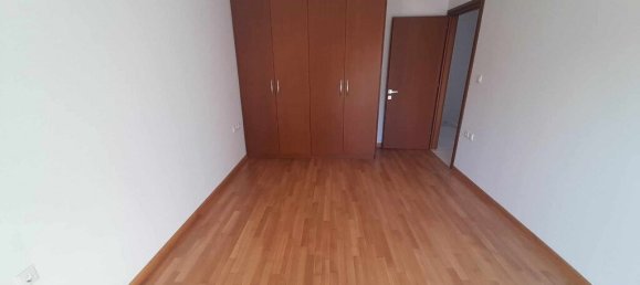  T4 em Thessaloniki, Greece N.º 2755 20