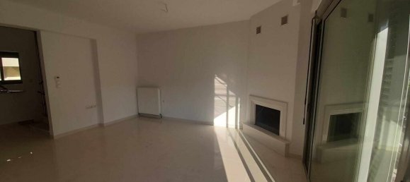  T4 em Thessaloniki, Greece N.º 2755 6