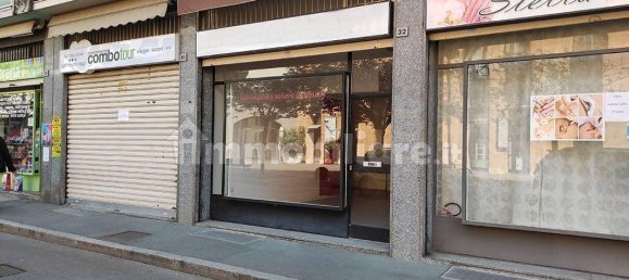 Propiedad comercial de 1 habitación en Saronno, Italy No. 160930 2