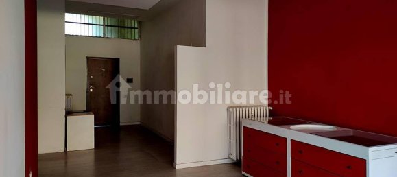 Propiedad comercial de 1 habitación en Saronno, Italy No. 160930 5