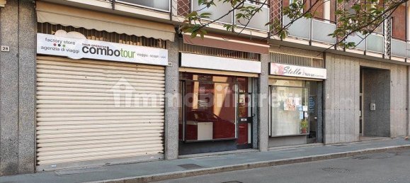 Propiedad comercial de 1 habitación en Saronno, Italy No. 160930 4