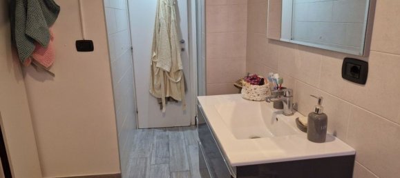 3-Zimmer Wohnung in Rome, Italy, Nr. 73822 13