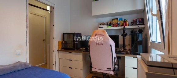 4 Schlafzimmer Wohnung in Ciutat Vella, Spain, Nr. 157836 5