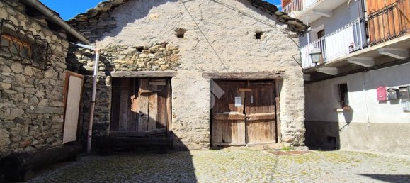 5-Zimmer Haus in Roisan, Italy, Nr. 121738 2