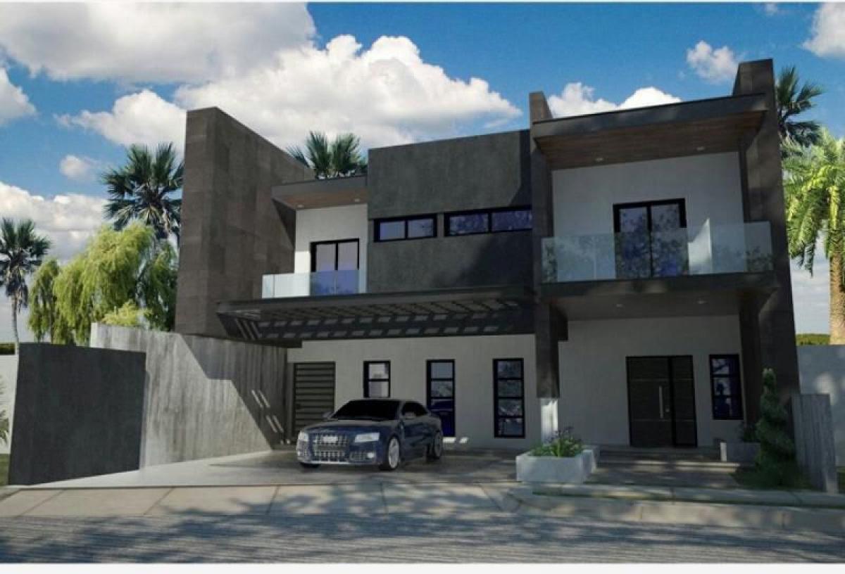 3 bedrooms House in Playa Vicente, Mexico No. 185610