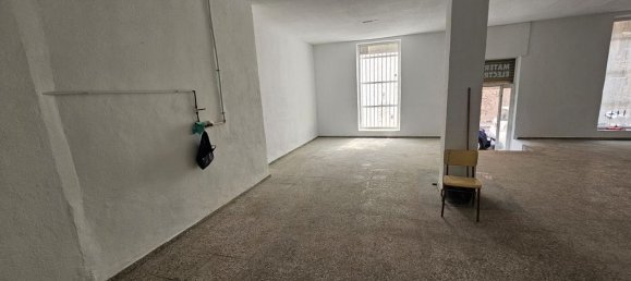 Propiedad comercial en Alicante, Spain 190 m² No. 150704 3