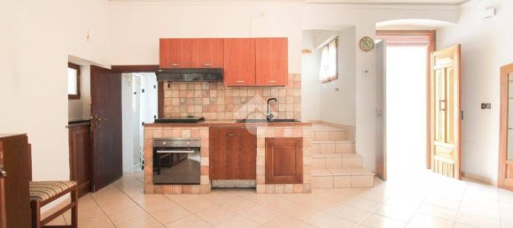 2 bedrooms House in Loreto Aprutino, Italy No. 339711 5