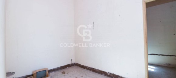 Дом с 7 спальнями в Ачиреале, Италия № 48946 26