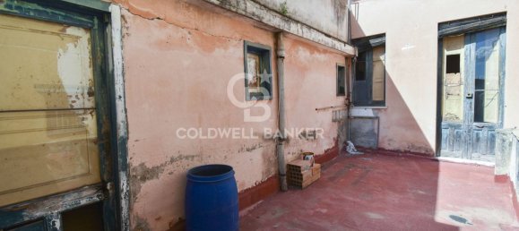 Дом с 7 спальнями в Ачиреале, Италия № 48946 23