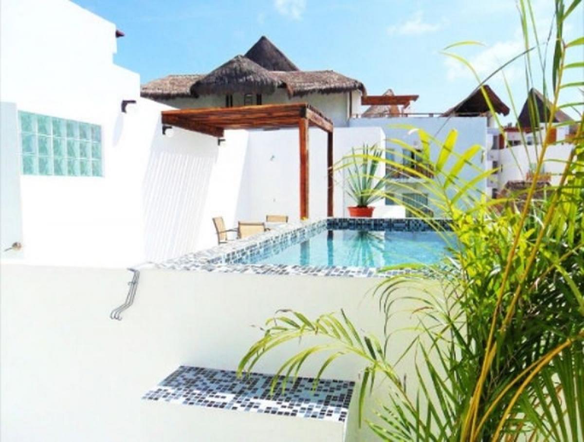 114m² Building in Solidaridad, Mexico No. 201589