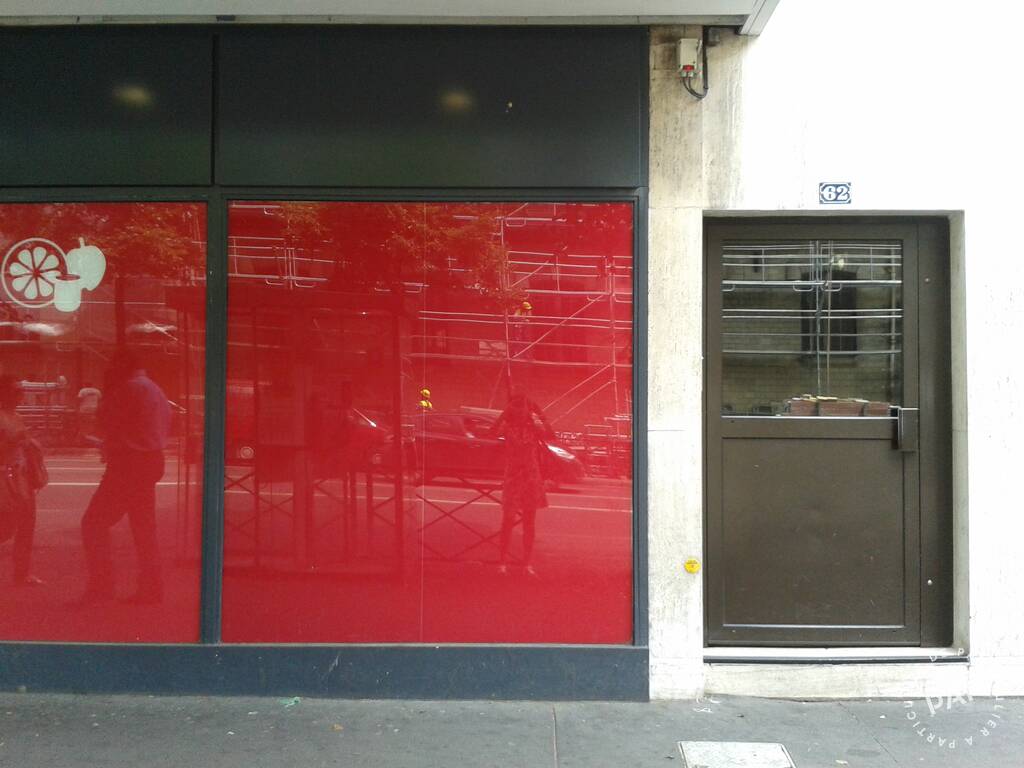  Parking in Paris, France No. 349716