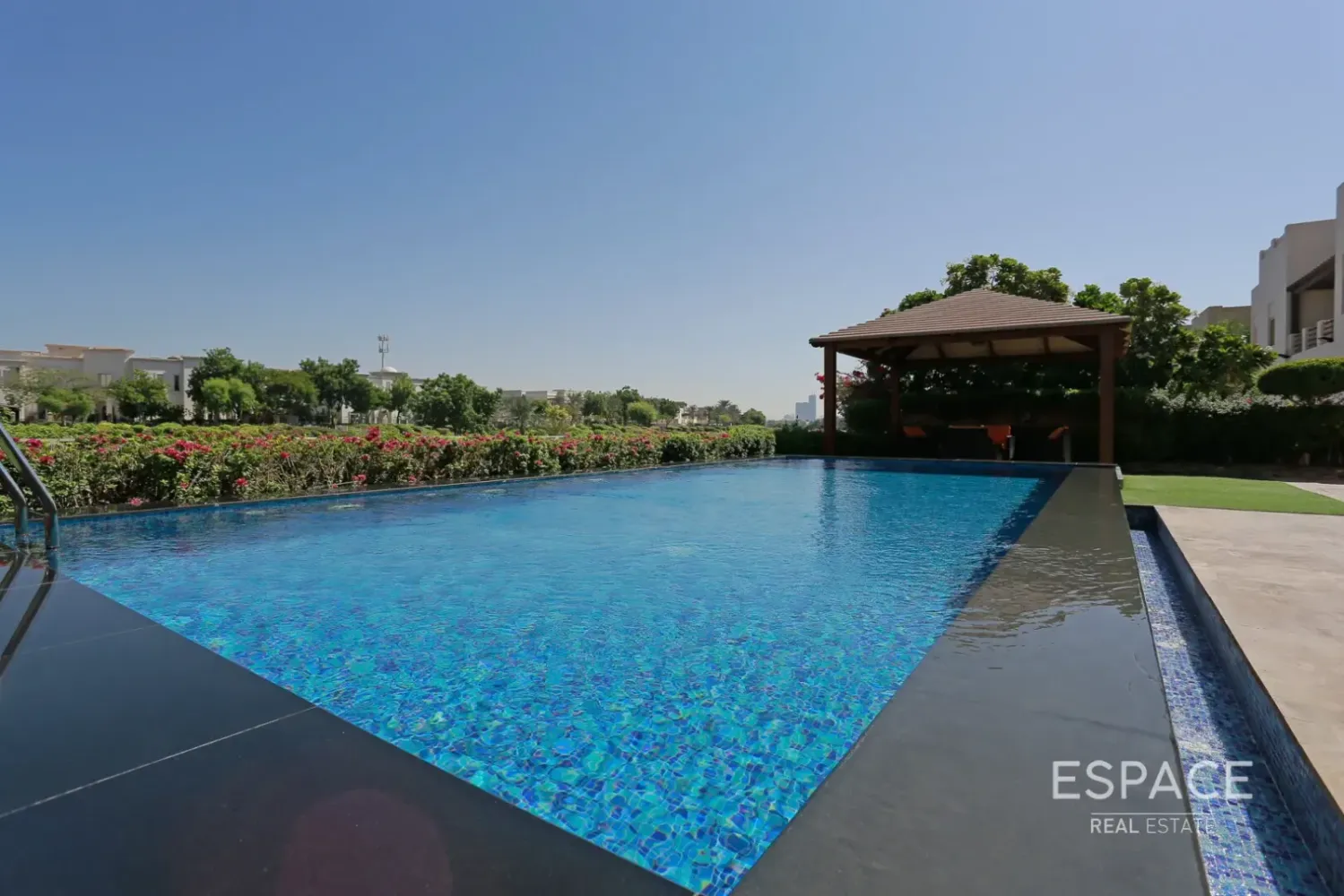 5 Schlafzimmer Villa in Meadows, UAE, Nr. 209400