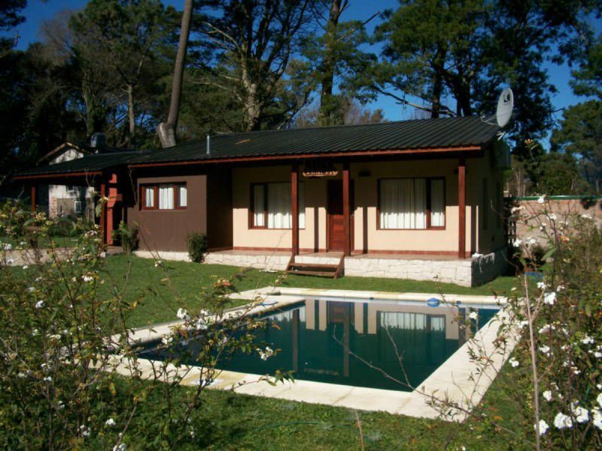 2 bedrooms House in General Pueyrredon, Argentina No. 14893