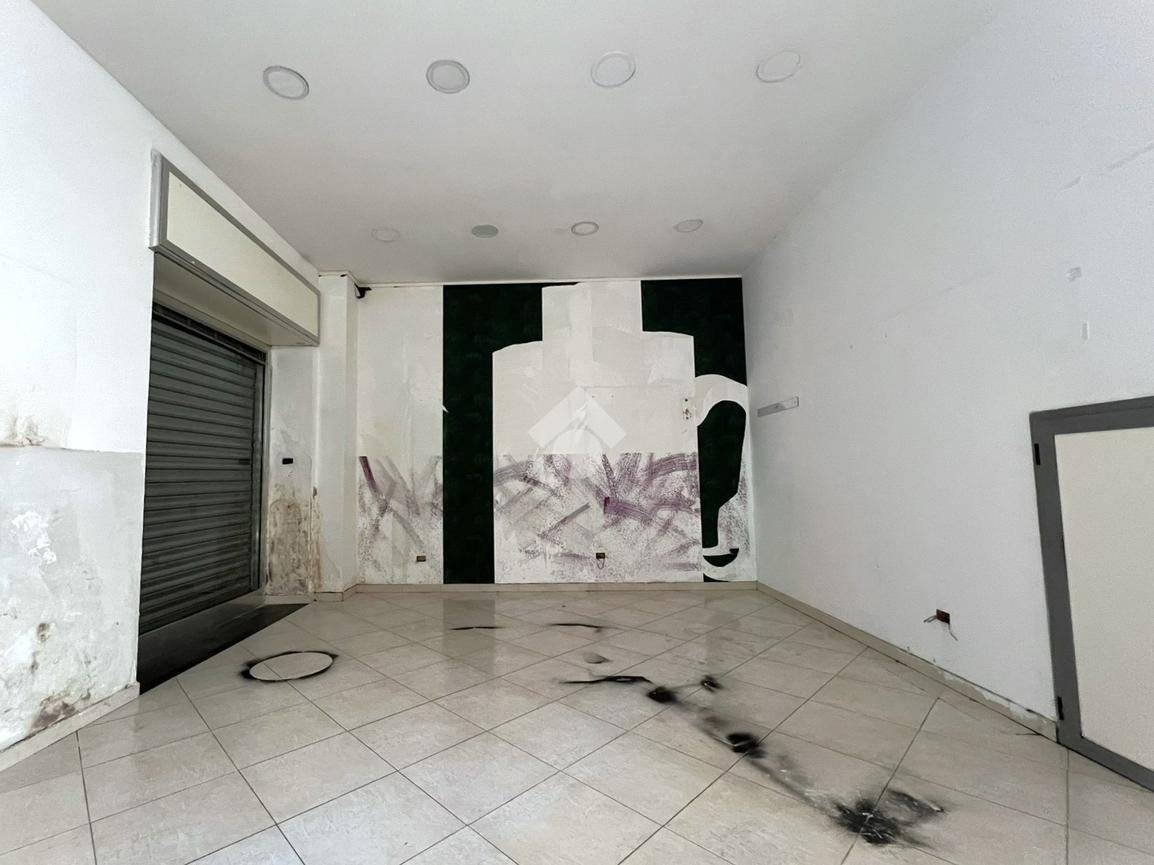 Garagem em Casoria, Italy 23 m² N.º 330606