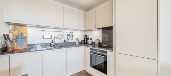 2 bedrooms Apartment in London, United Kingdom No. 7582 16