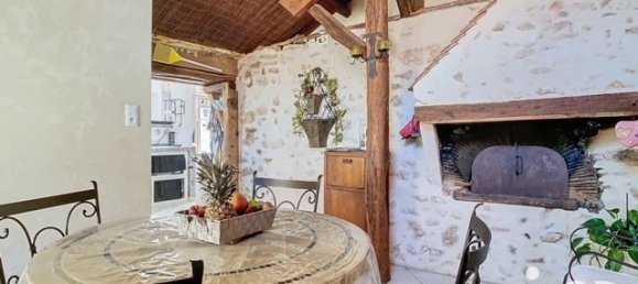 2 Schlafzimmer Haus in Coulonges-Cohan, France, Nr. 251984 2