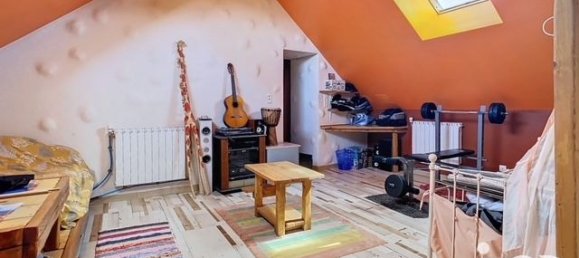 2 Schlafzimmer Haus in Coulonges-Cohan, France, Nr. 251984 18