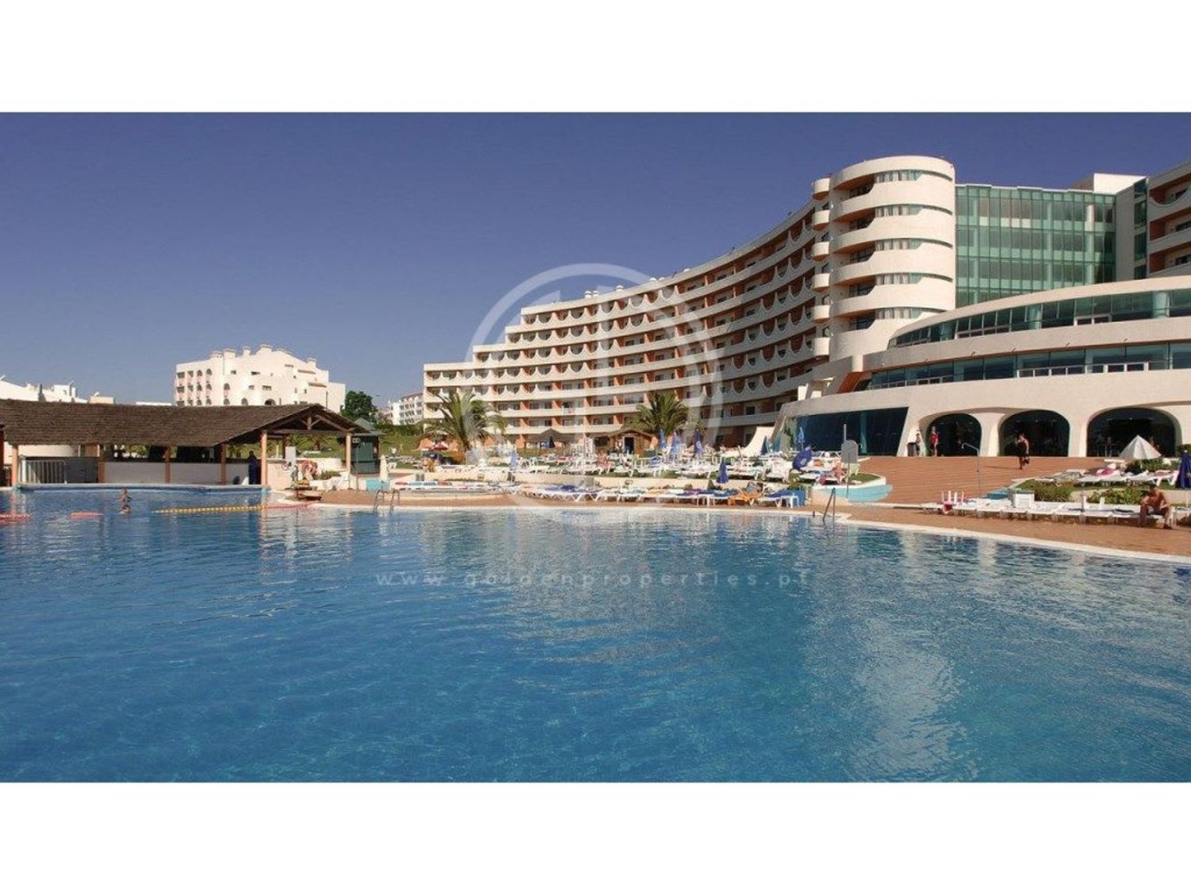 1 bedroom Apartment in Albufeira, Portugal No. 10013