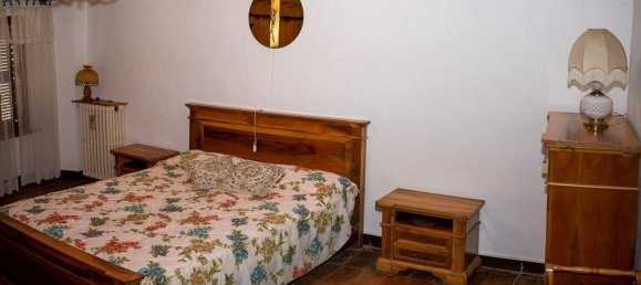 Casa de 5 habitaciónes en Comunanza, Italy No. 255273 12