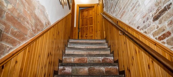 Casa de 5 habitaciónes en Comunanza, Italy No. 255273 3