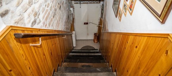 Casa de 5 habitaciónes en Comunanza, Italy No. 255273 2