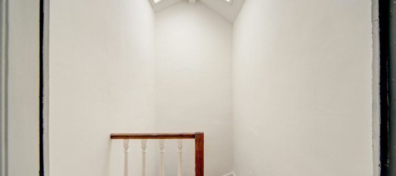 5 bedrooms House in Montargis, France No. 249643 11