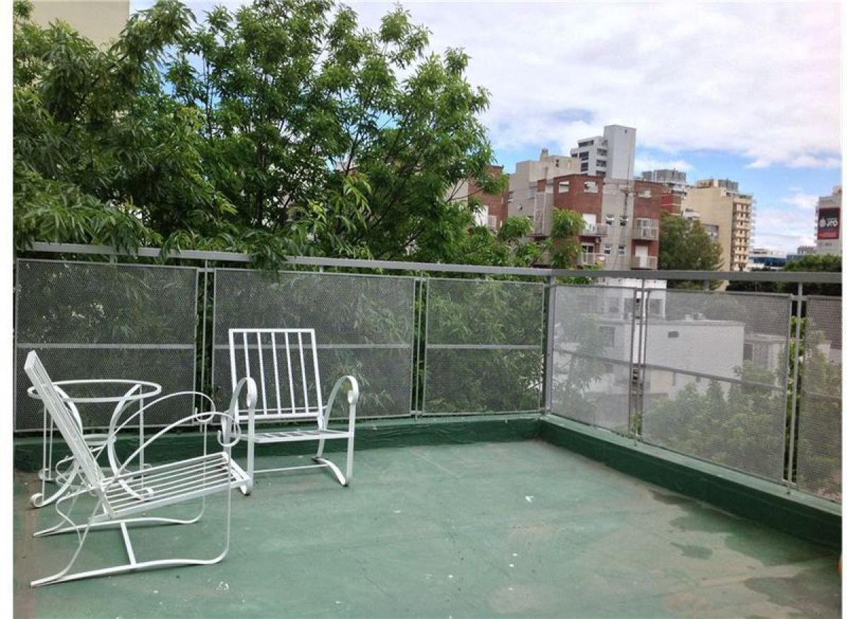 4 bedrooms House in Vicente Lopez, Argentina No. 18915