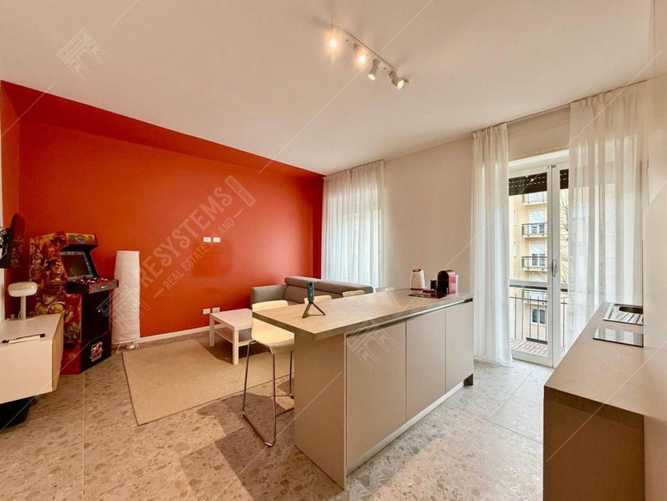 2 rooms Apartment in Milan, Italy No. 249582