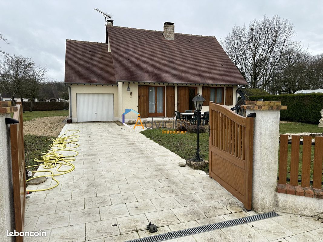 4 Schlafzimmer Haus in Courtenay, France, Nr. 75301