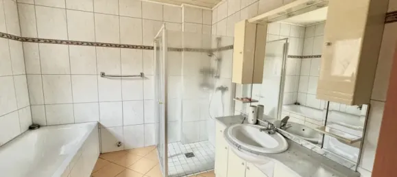 Moradia em banda de 8 divisões em Duren, Germany N.º 36319 3