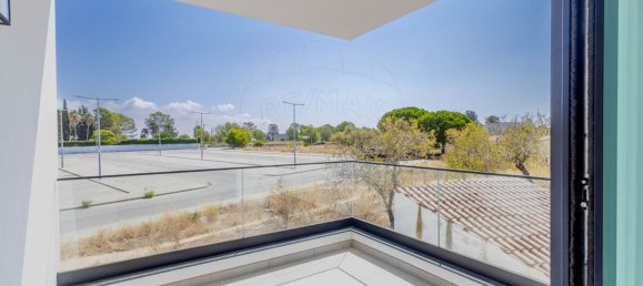 Дом с 4 спальнями в Портиман, Португалия № 181005 30