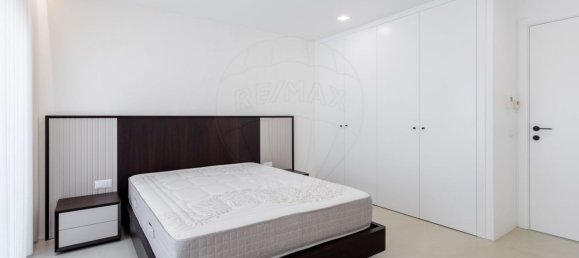 Дом с 4 спальнями в Портиман, Португалия № 181005 25