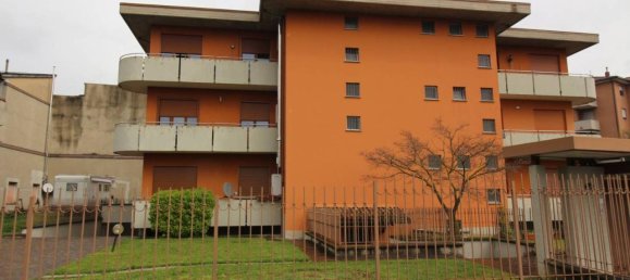 Apartamento de 3 habitaciónes en Bulciago, Italy No. 40853 4