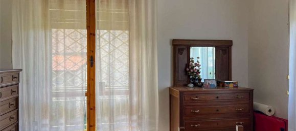 6 Schlafzimmer Schlösser in Cortemilia, Italy, Nr. 234334 6