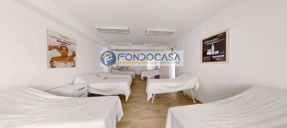 Gewerbliche Immobilie in Tricase, Italy 320m², Nr. 85765 8