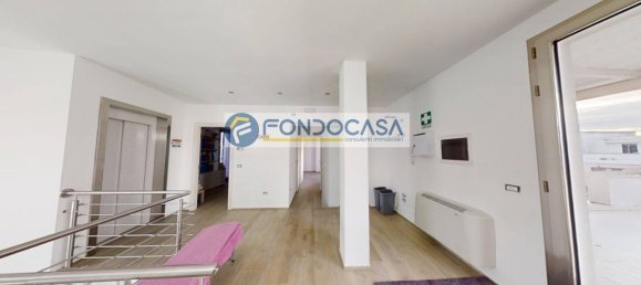 Gewerbliche Immobilie in Tricase, Italy 320m², Nr. 85765 21