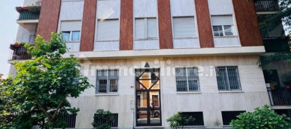 1 chambre Appartement à Milan, Italy No. 332203 2