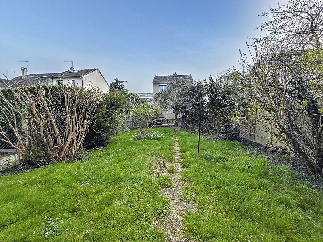 Дом с 2 спальнями в Рюэй-Мальмезон, Франция № 181426