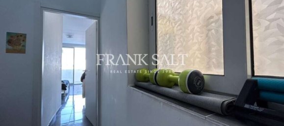 1 bedroom Apartment in Gzira, Malta No. 10414 6