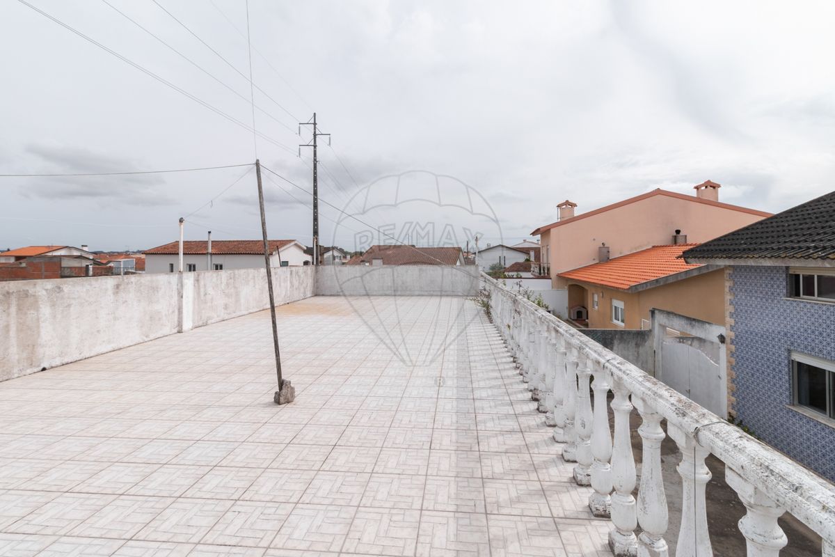 Дом с 4 спальнями в Ильяву, Португалия № 21341