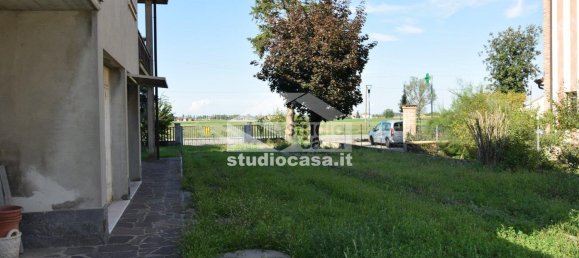 4 غرف نوم فيلا في Besenzone, Italy رقم 358386 7