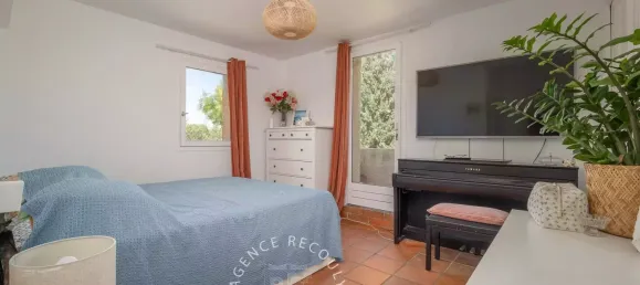 Дом с 4 спальнями в Марсель, Франция № 339115 9