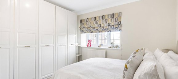 4 bedrooms House in Hertford, United Kingdom No. 6539 9