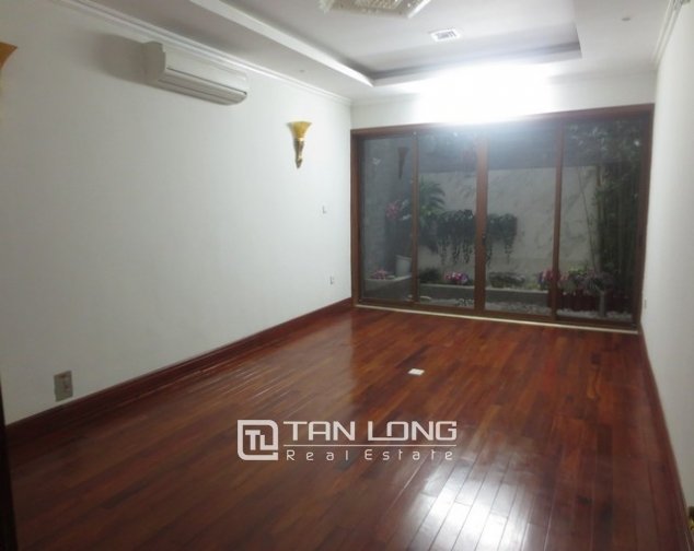 5 bedrooms House in Hoan Kiem, Vietnam No. 3554