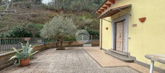 4 rooms Apartment in Gallese, Italy No. 14901 2