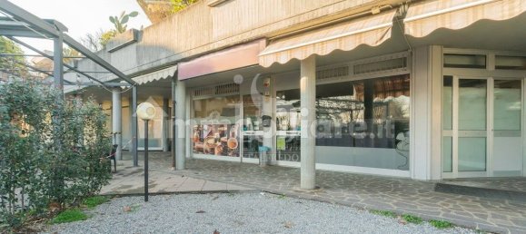 5غرفة عقار تجاري في Villasanta, Italy رقم 89676 27