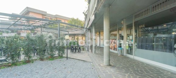 5غرفة عقار تجاري في Villasanta, Italy رقم 89676 28